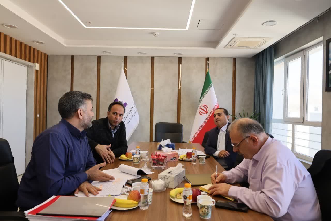 بازدید معاون فنی سازمان صنایع کوچک از پروژه های عمرانی شهرک های صنعتی همدان